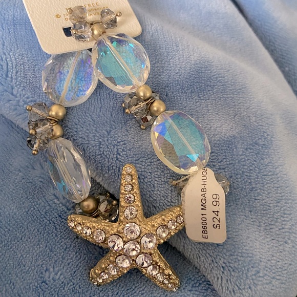 Bracelet-stretch.NIB.goldtone with rhinestone starfish, big & small crystals - Picture 1 of 8